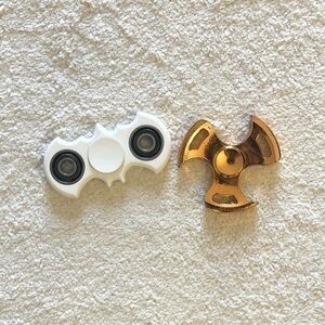 ⚡️Set of 2 fidget spinners